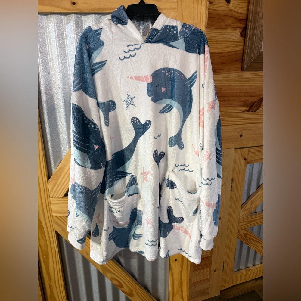 One Size Wearable Hooded Blanket. 100% Polyester Fleece lined. Whale design.